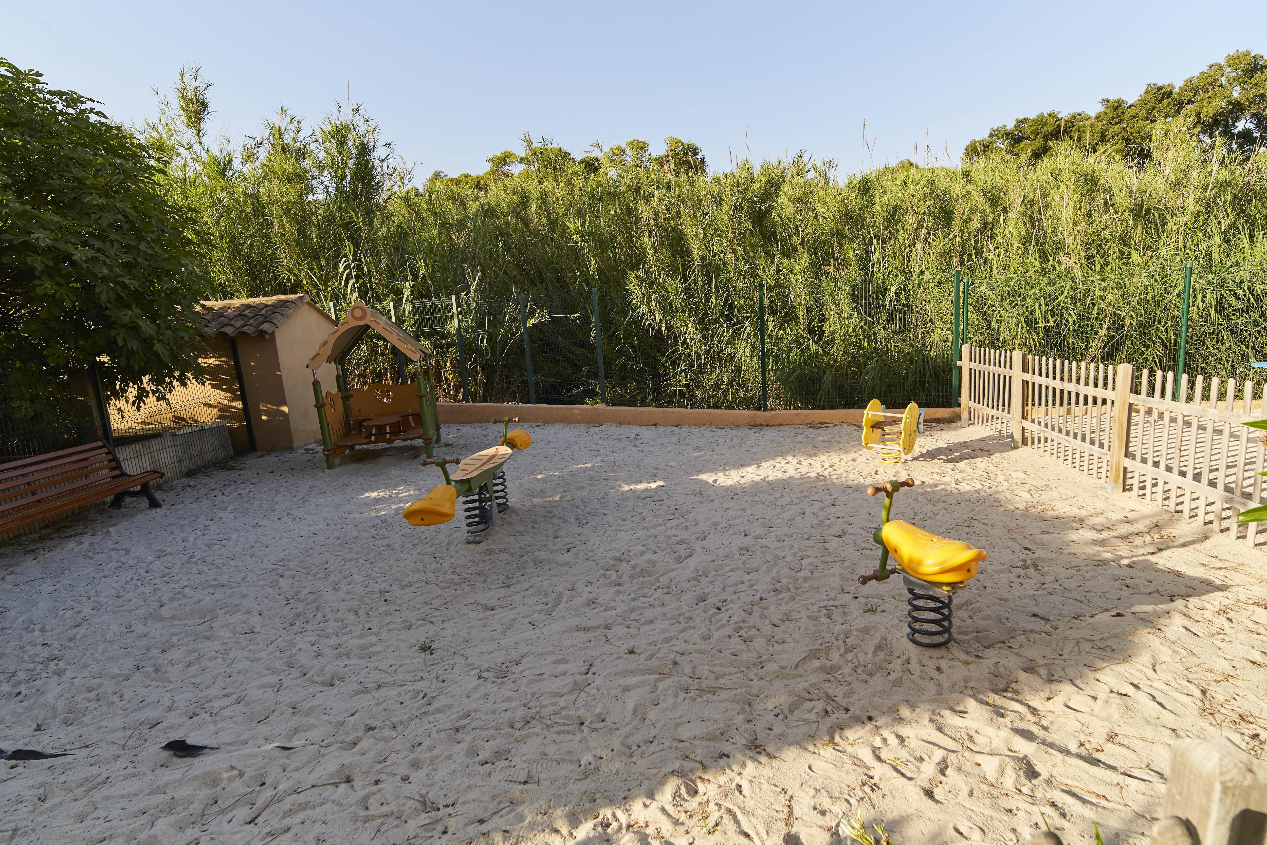 Residence Pierre & Vacances L'Anse De Pramousquier Льо Лаванду Екстериор снимка