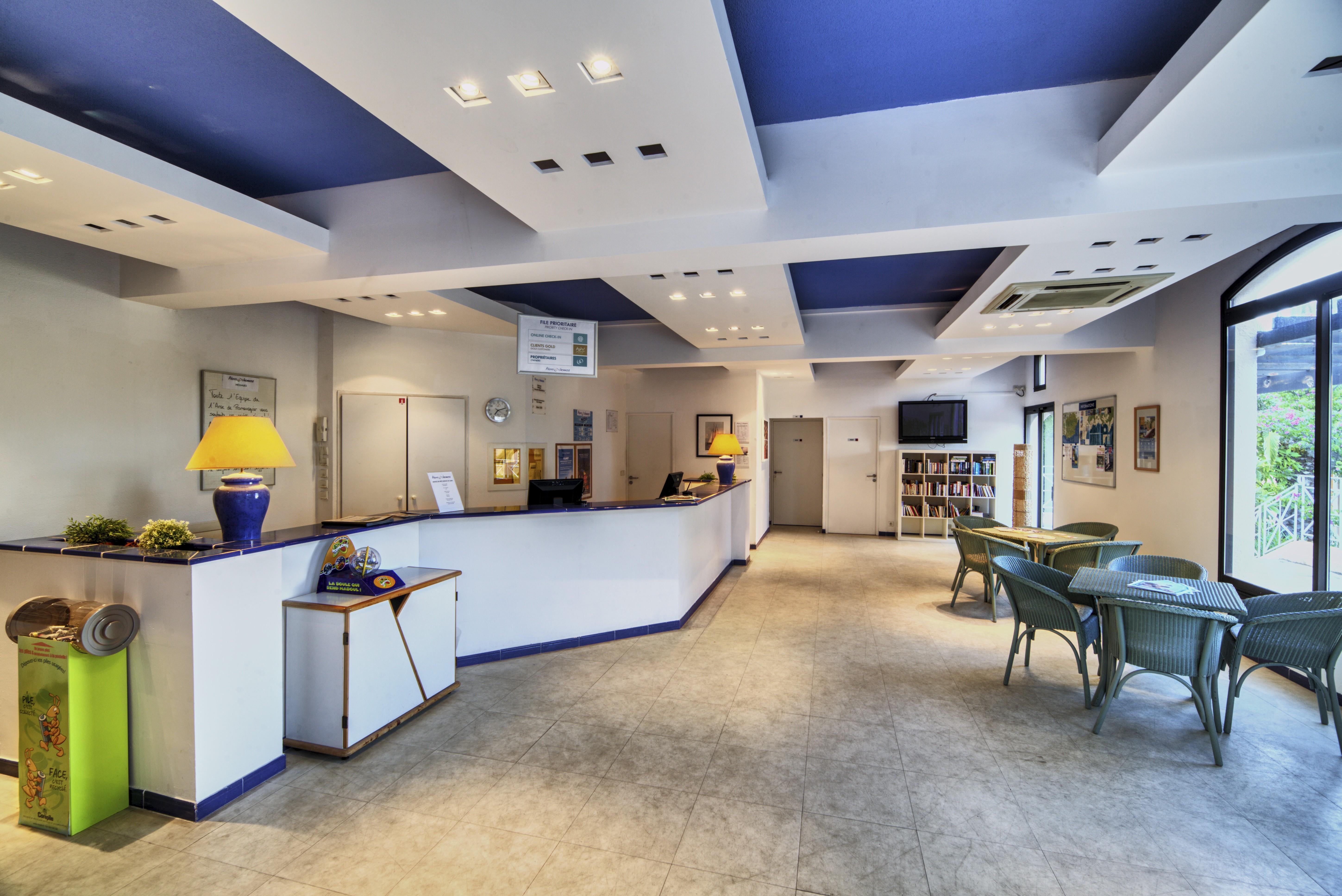 Residence Pierre & Vacances L'Anse De Pramousquier Льо Лаванду Екстериор снимка