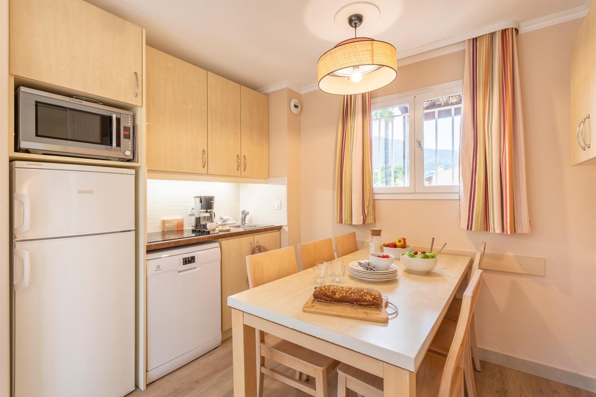 Residence Pierre & Vacances L'Anse De Pramousquier Льо Лаванду Екстериор снимка