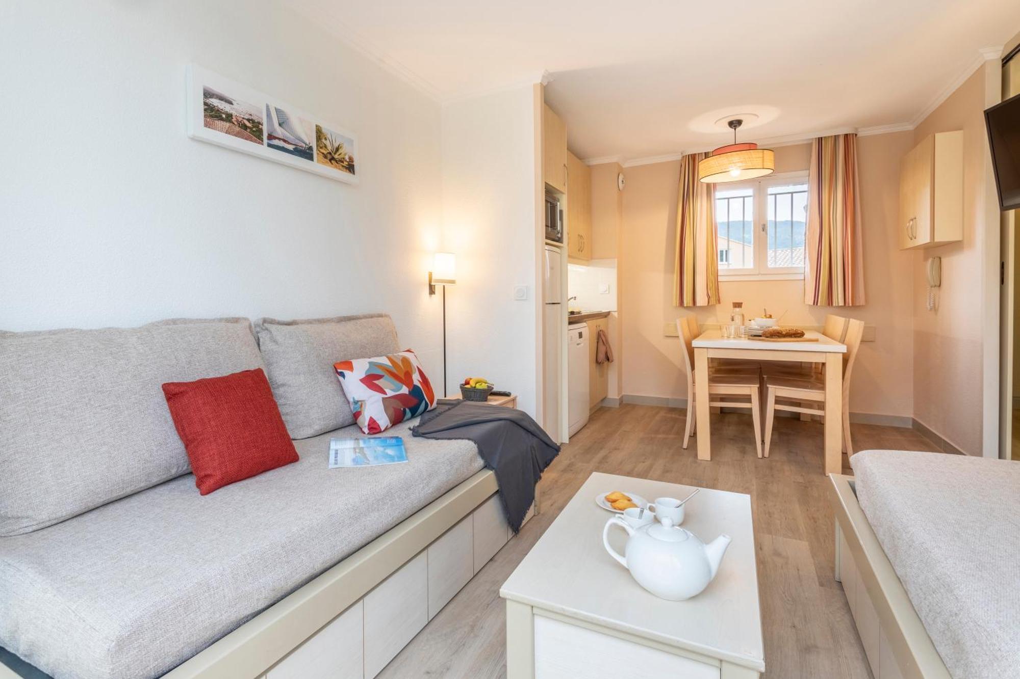 Residence Pierre & Vacances L'Anse De Pramousquier Льо Лаванду Екстериор снимка